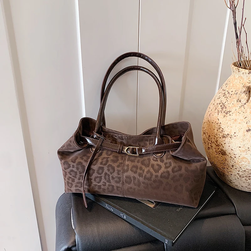 レオパード柄縫製糸留め具付きユーススイートショルダーバッグ  - Luxury Bags In Sale のレビューと価格