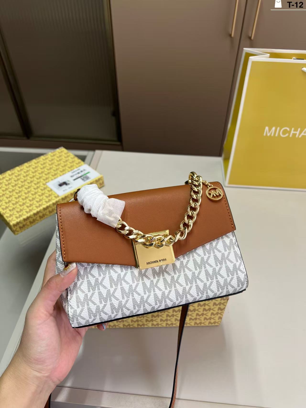 新品のマイケル・コースの女性用高級デザインショルダーバッグ、 - Luxury Bags Michael Kors のレビューと価格
